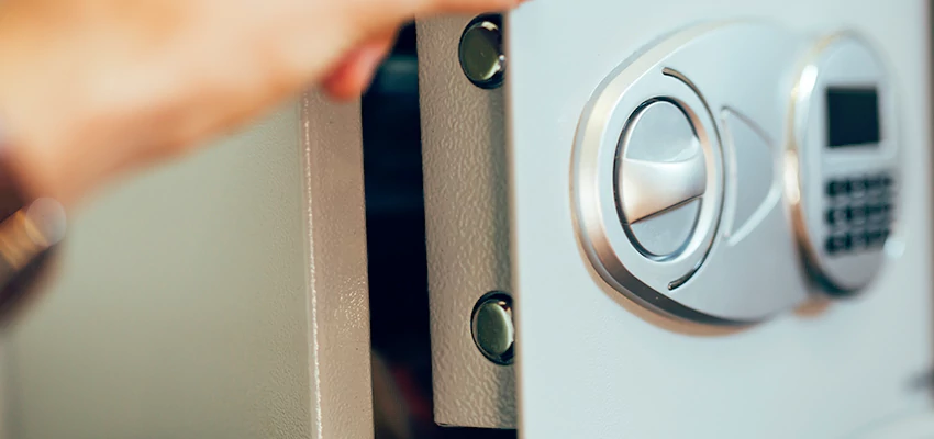 Fingerprint Safe Openers in Alpine, CA